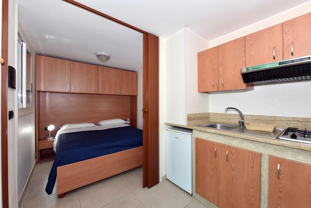 加利波利 Camping La Vecchia Torre酒店 外观 照片