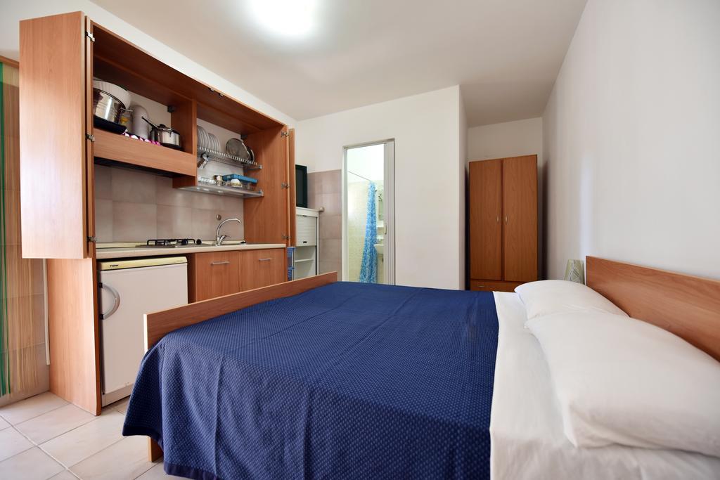 加利波利 Camping La Vecchia Torre酒店 外观 照片